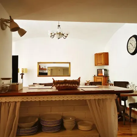 Oldtown Shelter With Free Private Parking Appartamento *