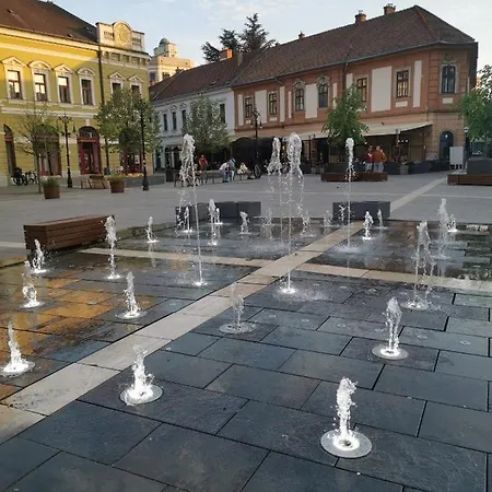 Appartamento Oldtown Shelter With Free Private Parking