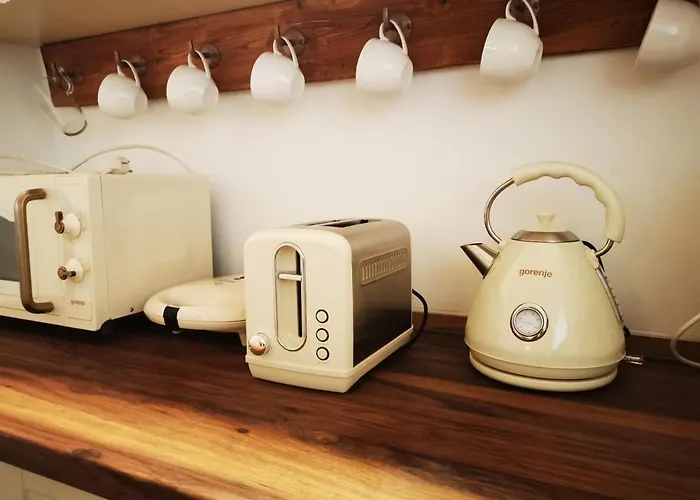 Oldtown Shelter With Free Private Parking * Erlau