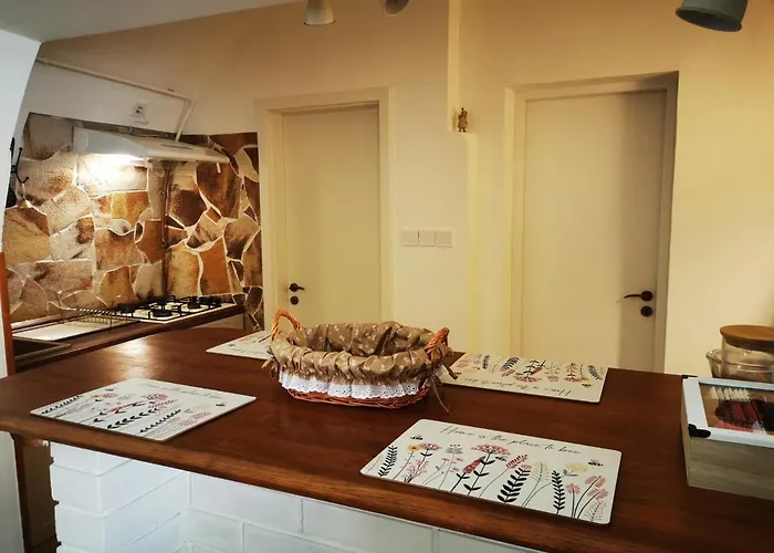 Oldtown Shelter With Free Private Parking