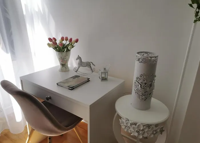 Oldtown Shelter With Free Private Parking Apartment *