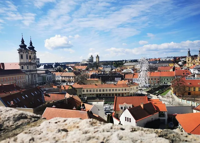 Oldtown Shelter With Free Private Parking *